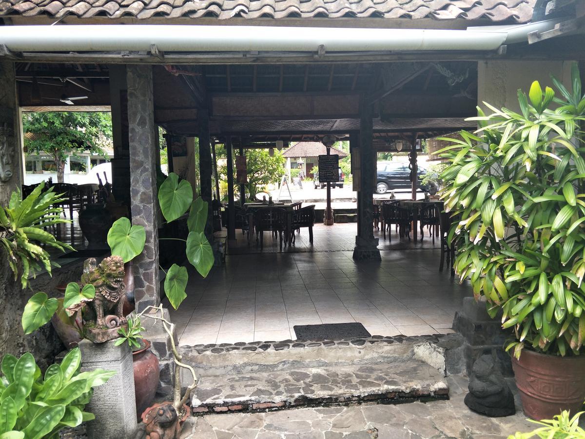 Temple Cafe & Cottages 캔디다사 외부 사진